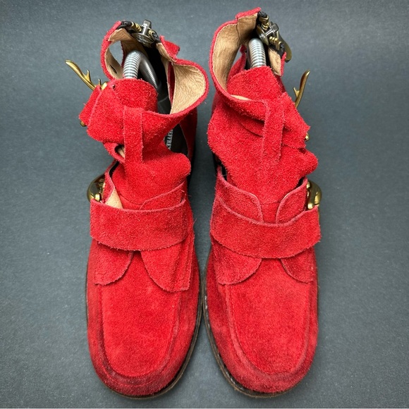Jeffrey Campbell Flashing Red Suede Gold Buckles Heeled Zip Up Boots US Size 7 - Picture 2 of 9